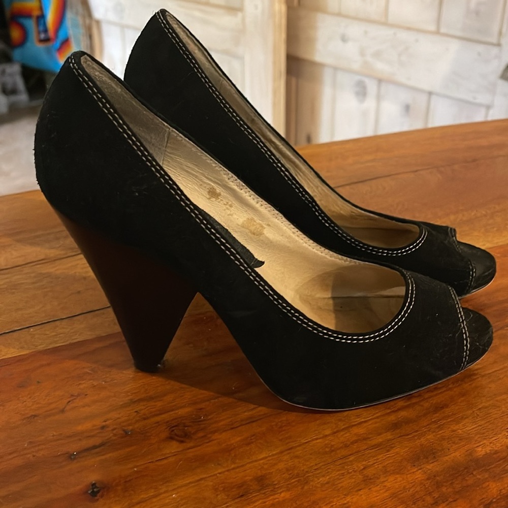 Michael Kors  Suede Heeled Dress Shoe Size 6.5 Black